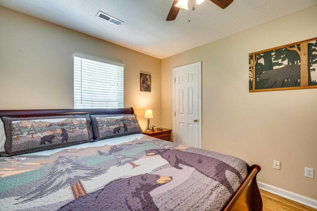 Pigeon Forge Home With Screened Porch, 3 Mi To Town! Exterior photo